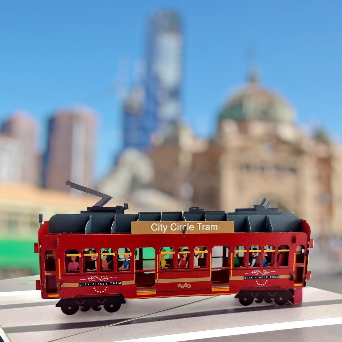 Color Pop Cards red City Circle Tram pop-up card with passengers, 12x18cm, includes envelope and message slide.